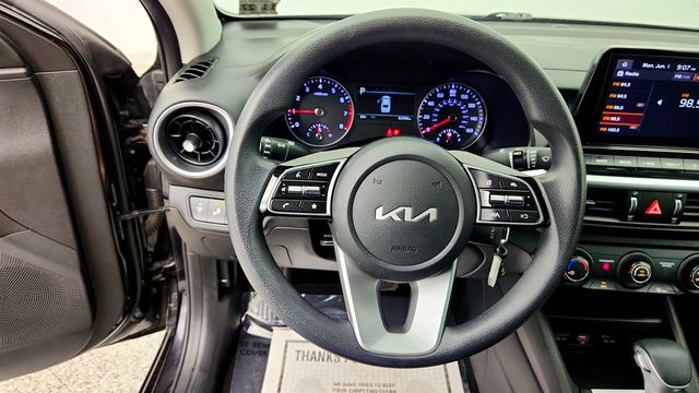 2023 Kia Forte LXS IVT w/ Technology Package - 23034676 - 12