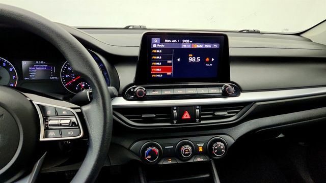 2023 Kia Forte LXS IVT w/ Technology Package - 23034676 - 16