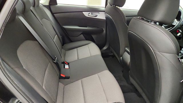 2023 Kia Forte LXS IVT w/ Technology Package - 23034676 - 21