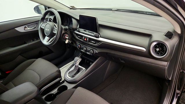 2023 Kia Forte LXS IVT w/ Technology Package - 23034676 - 23