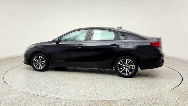 2023 Kia Forte LXS IVT w/ Technology Package - 23034676 - 7