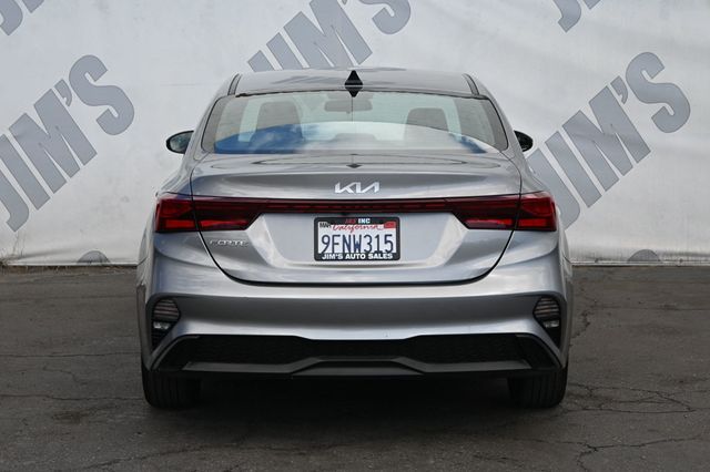 2023 Kia Forte LXS No Accidents Reported to Carfax - 22925507 - 3