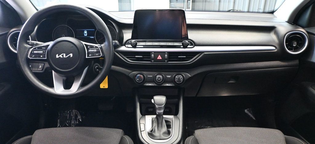 Kia Forte photo 11