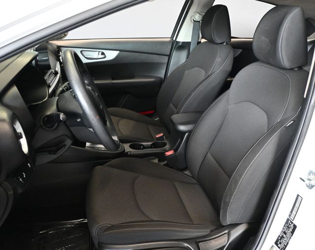2023 Kia Forte LXS Technology Package - 23069680 - 16