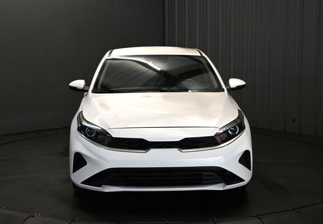 2023 Kia Forte LXS Technology Package - 23069680 - 1