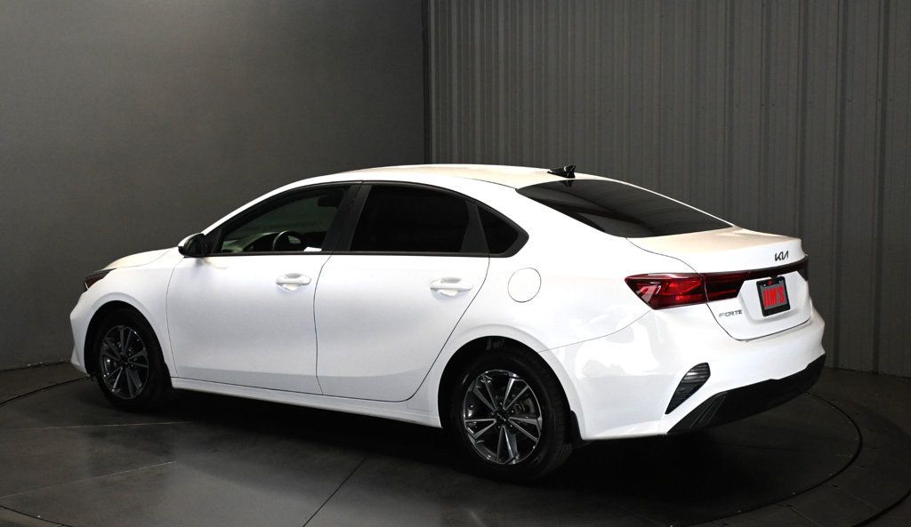 Kia Forte photo 7