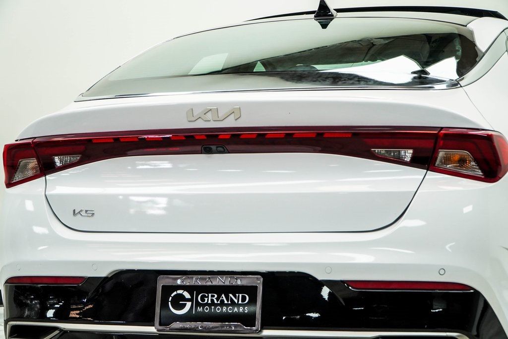 2023 Kia K5 EX photo 11