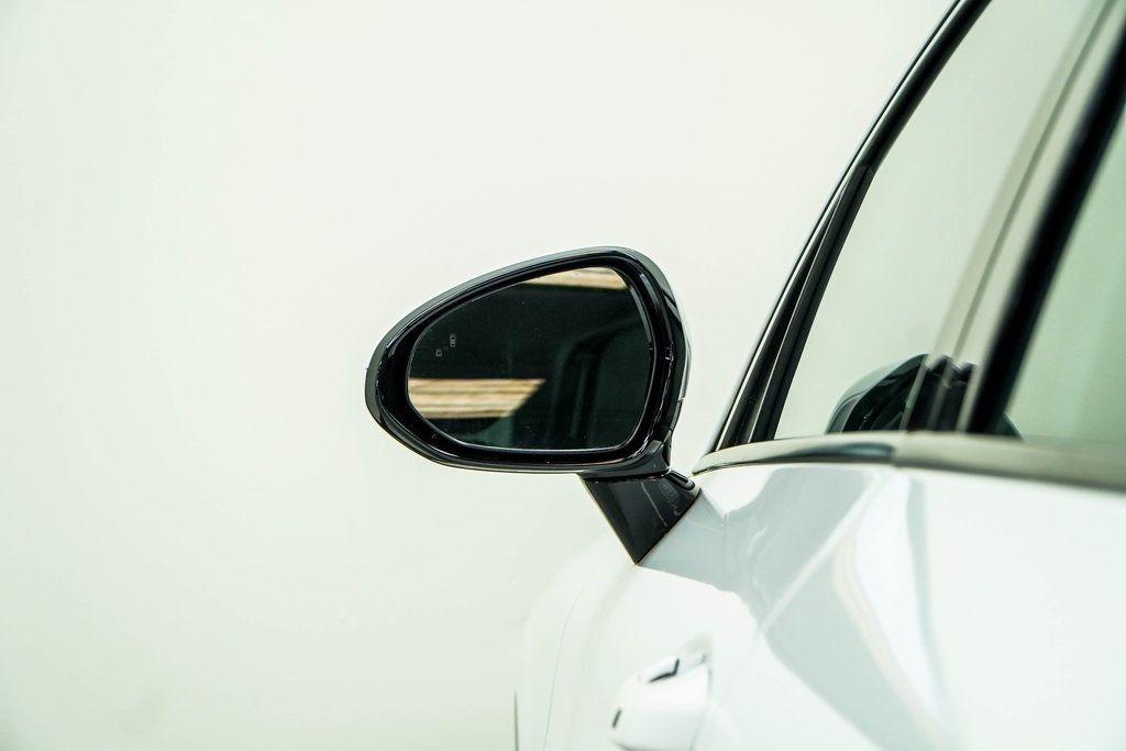 2023 Kia K5 EX photo 12
