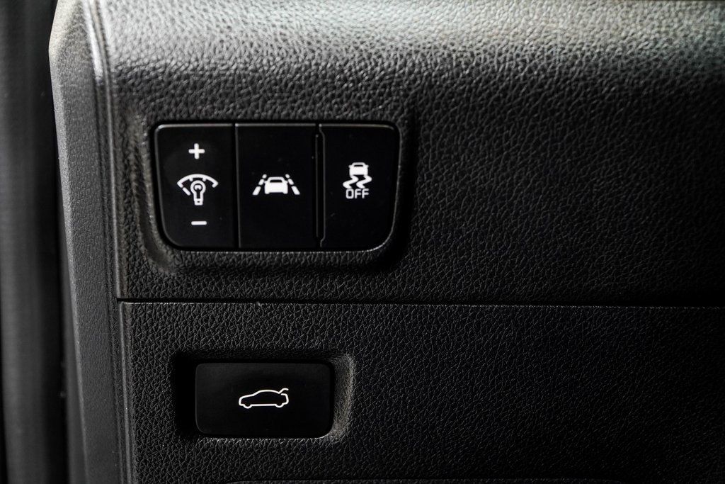 2023 Kia K5 EX photo 29