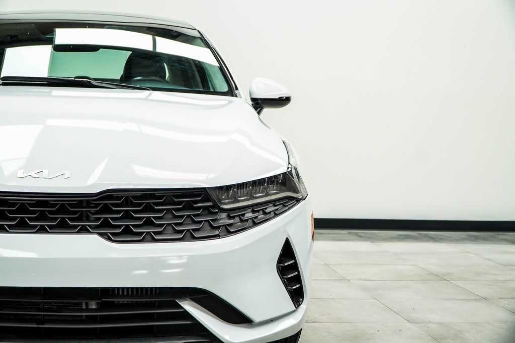 2023 Kia K5 EX photo 2