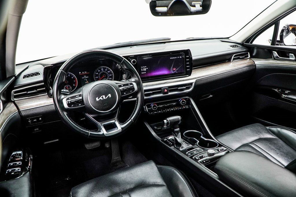 2023 Kia K5 EX photo 3