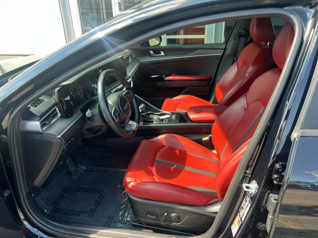 2023 Kia K5 GT-Line photo 13