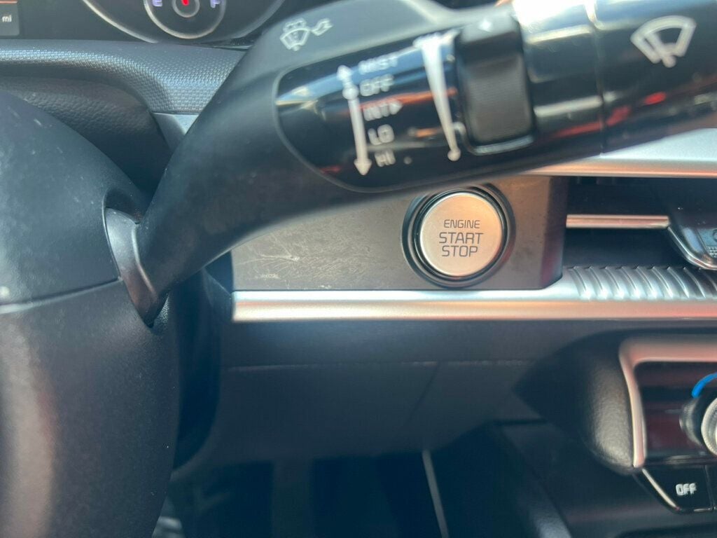 2023 Kia K5 GT-Line photo 21