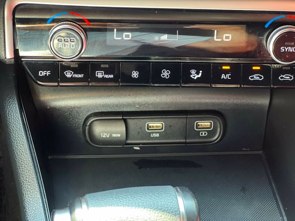 2023 Kia K5 GT-Line photo 26