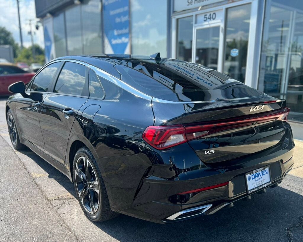 2023 Kia K5 GT-Line photo 3