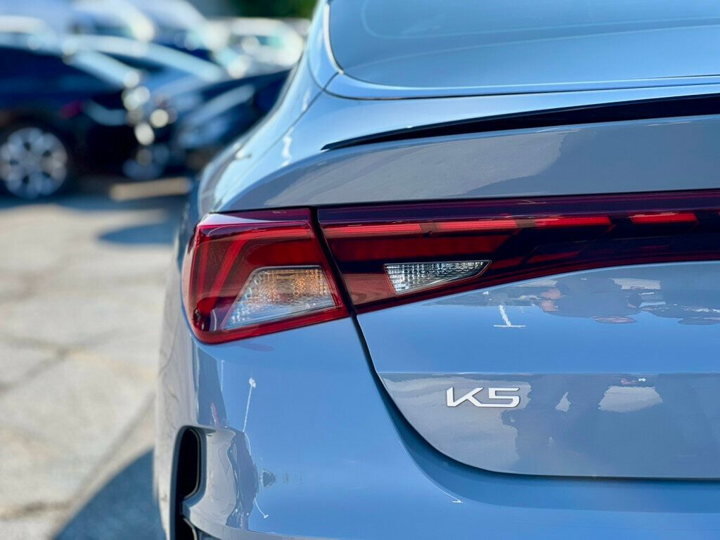 2023 Kia K5 GT-Line photo 10