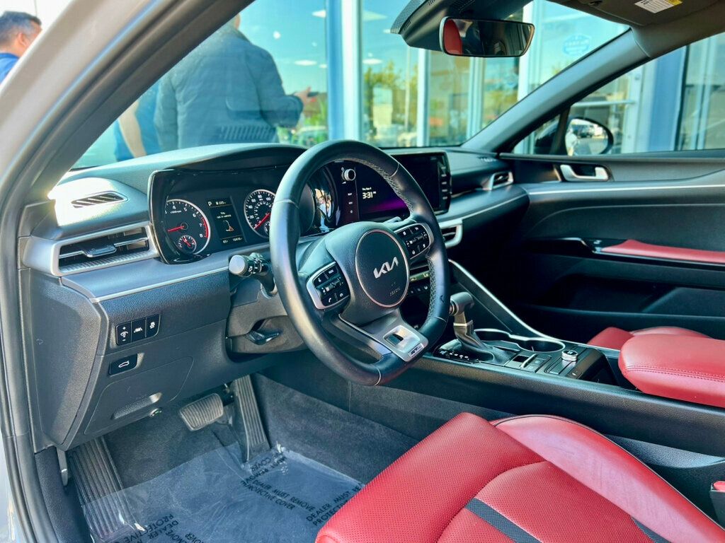 2023 Kia K5 GT-Line photo 13