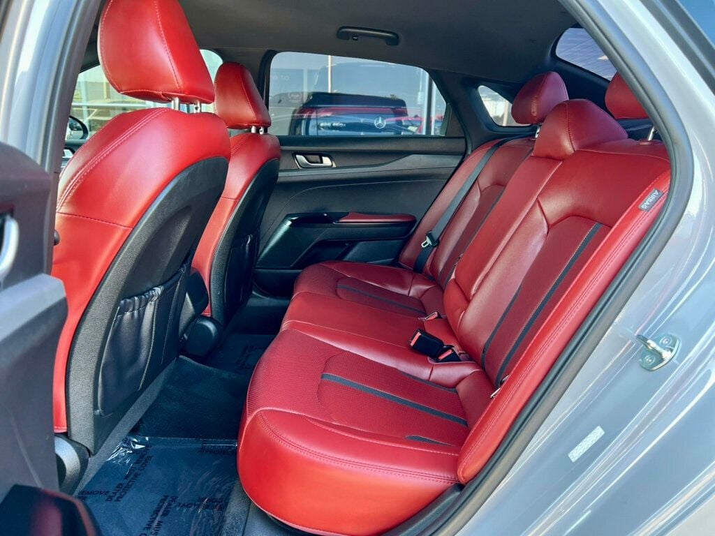 2023 Kia K5 GT-Line photo 16