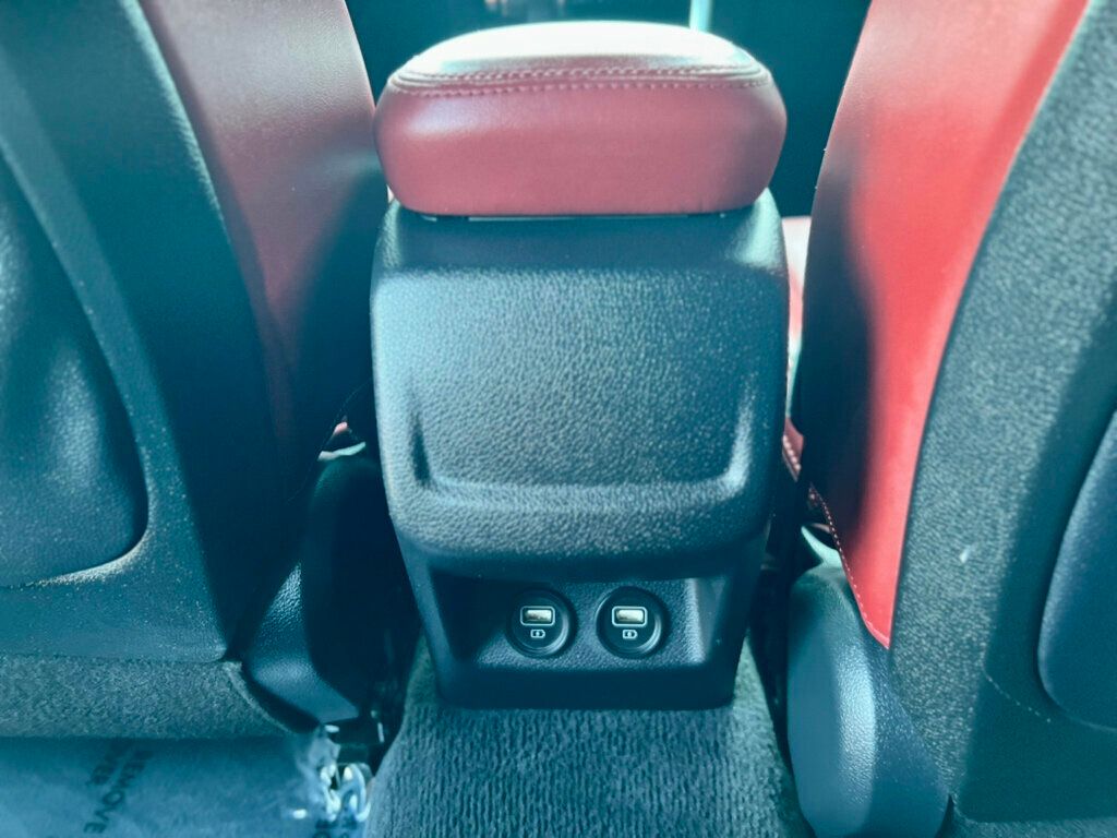 2023 Kia K5 GT-Line photo 17