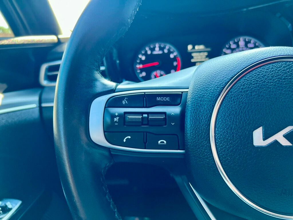 2023 Kia K5 GT-Line photo 18