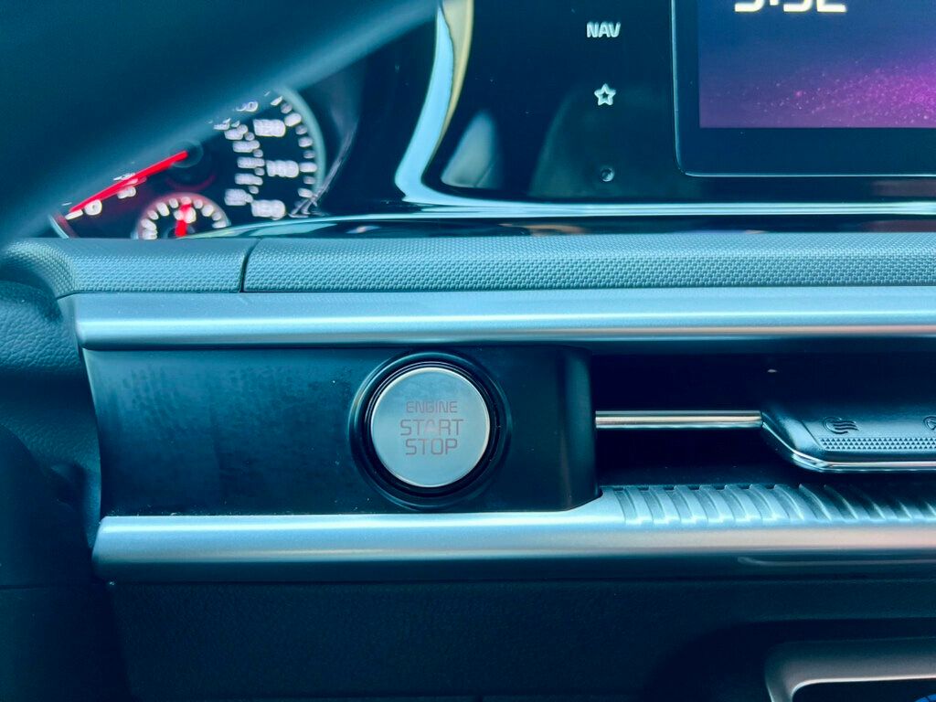 2023 Kia K5 GT-Line photo 21