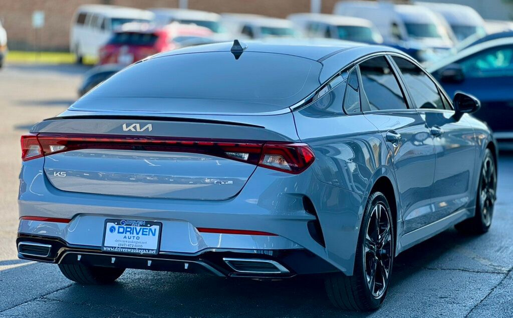 2023 Kia K5 GT-Line photo 5