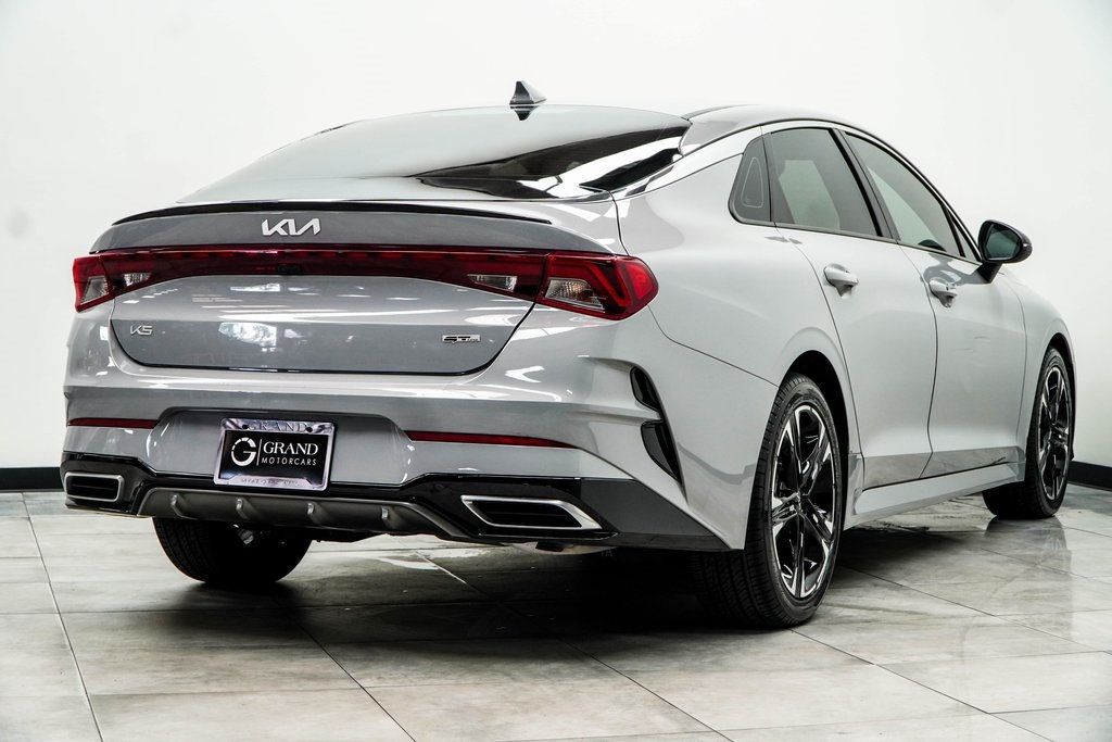 2023 Kia K5 GT-Line photo 12