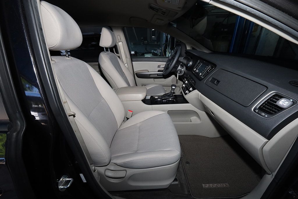 2023 Kia K5 GT-Line photo 13