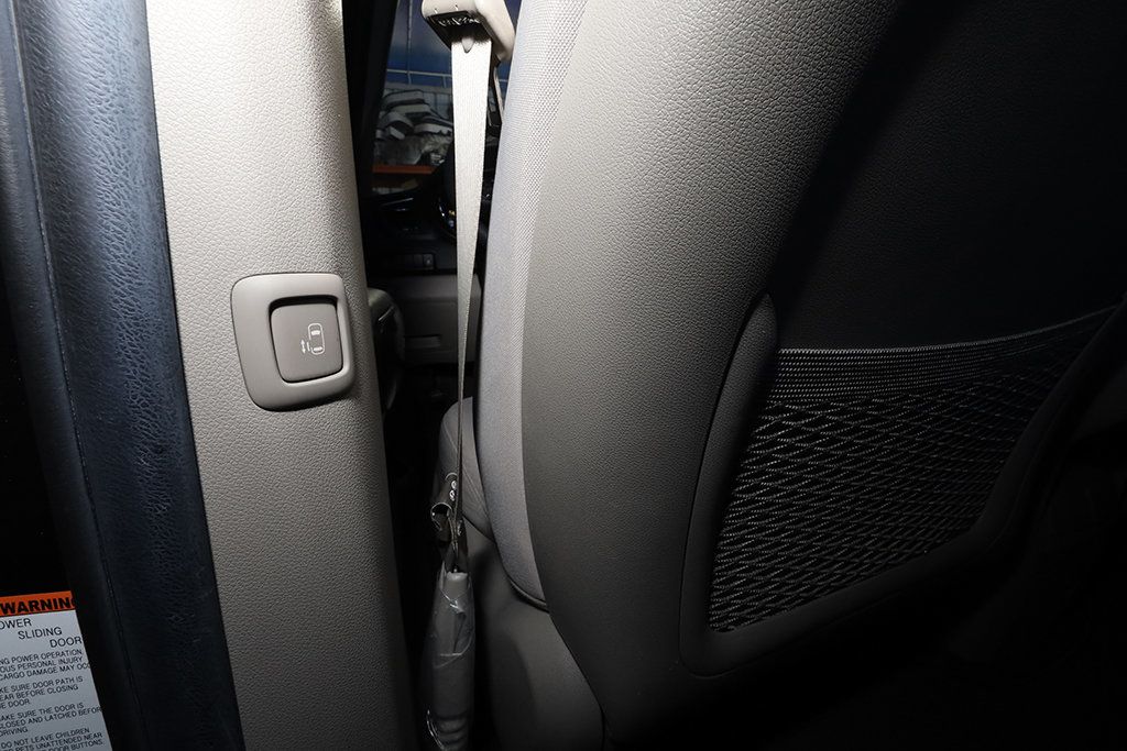 2023 Kia K5 GT-Line photo 16