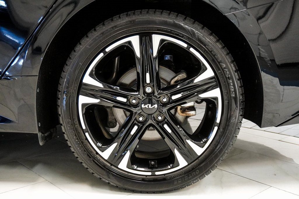 2023 Kia K5 GT-Line photo 8