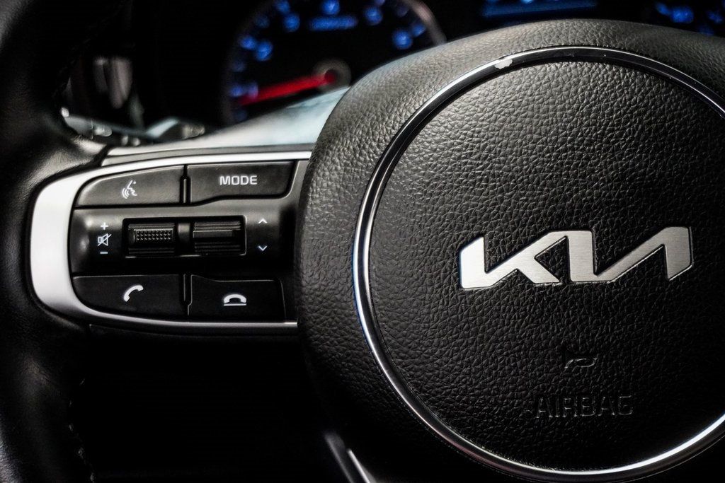 2023 Kia K5 GT-Line photo 24