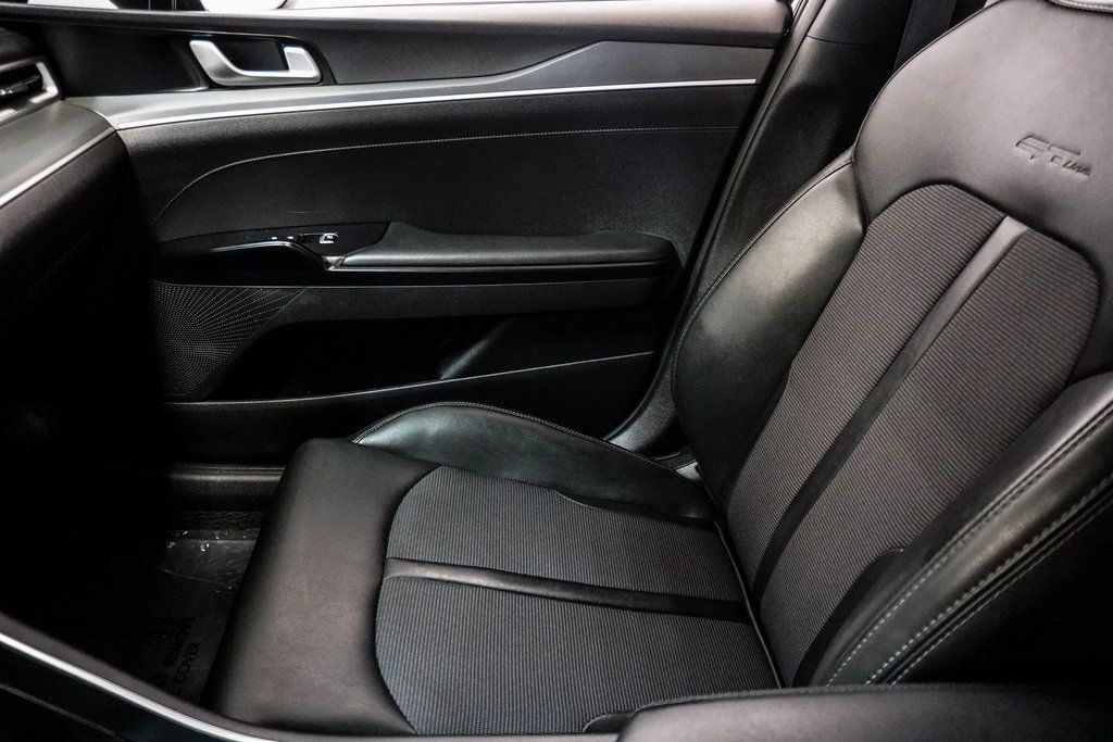 2023 Kia K5 GT-Line photo 37