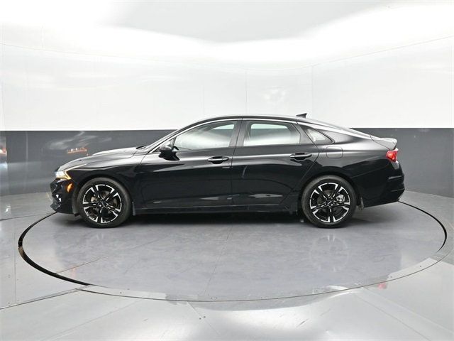 2023 Kia K5 GT-Line photo 2