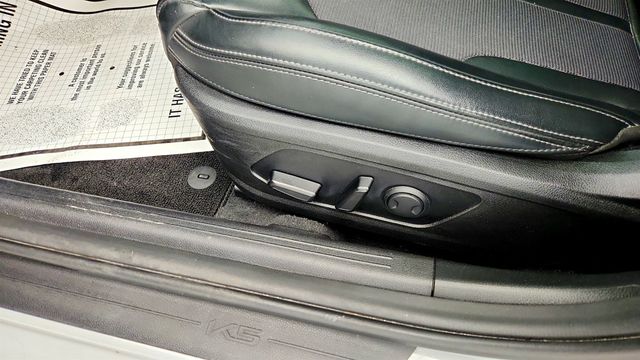 2023 Kia K5 GT-Line Automatic with Panoramic Sunroof & Premium Package - 22975022 - 10