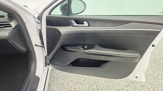 2023 Kia K5 GT-Line Automatic with Premium Package - 22962950 - 24