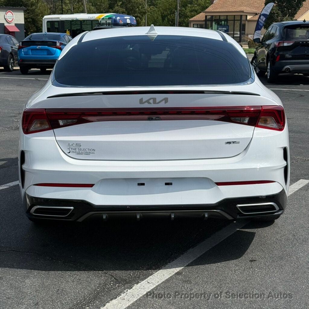 Kia K5 photo 12