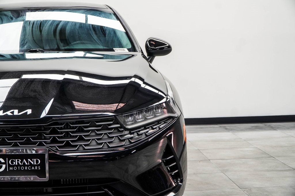 2023 Kia K5 LXS photo 3