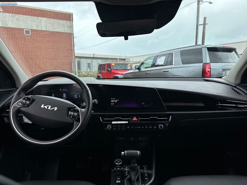 2023 Kia Niro EX - 23035399 - 13