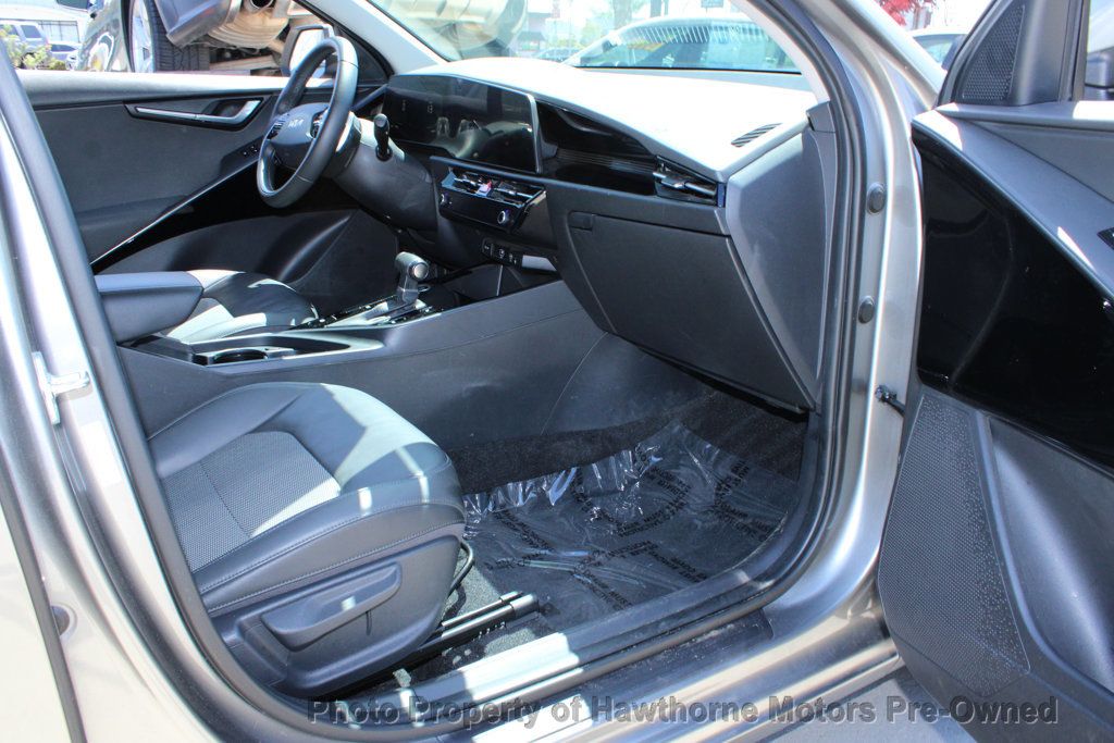 2023 Kia Niro EX FWD - 23012605 - 17