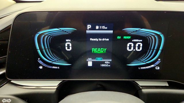 2023 Kia Niro EX FWD - 22971736 - 13