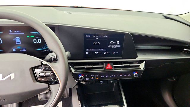 2023 Kia Niro LX FWD - 23068422 - 16