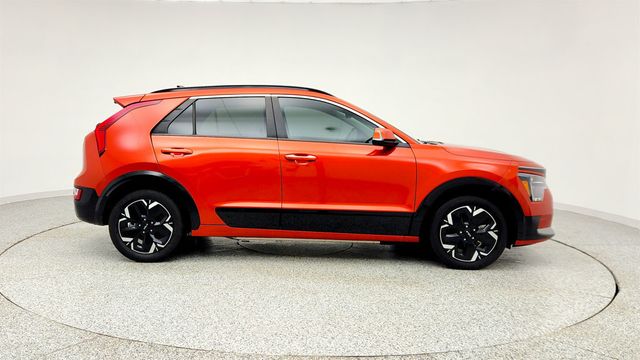 2023 Kia Niro EV Wave (239-mile range) - 22986848 - 3