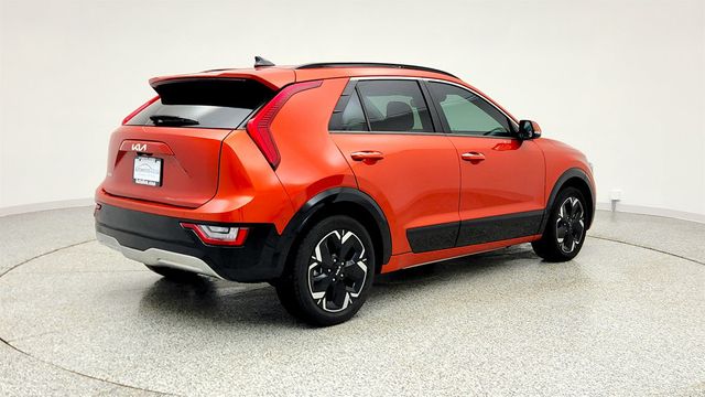 2023 Kia Niro EV Wave (239-mile range) - 22986848 - 4