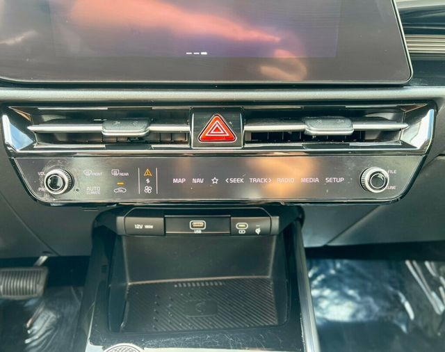 2023 Kia Niro EV Wind - 22899662 - 28