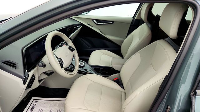 2023 Kia Niro EV Wind w/ Preserve Package - 23000052 - 19
