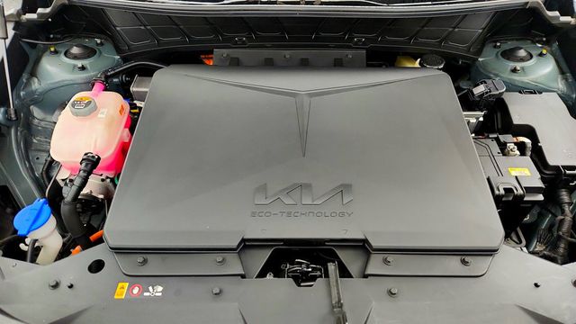 2023 Kia Niro EV Wind w/ Preserve Package - 23000052 - 26