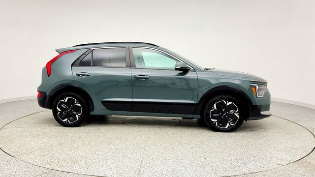 2023 Kia Niro EV Wind w/ Preserve Package - 23000052 - 3
