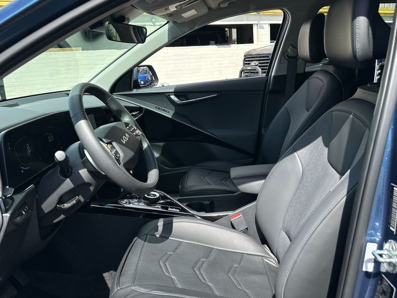 2023 Kia Niro Plug-In Hybrid EX FWD - 22991585 - 12