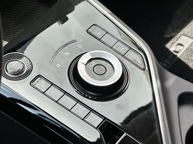 2023 Kia Niro Plug-In Hybrid EX FWD - 22991585 - 18