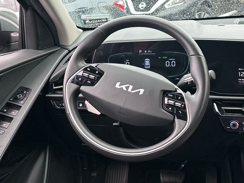 2023 Kia Niro Plug-In Hybrid EX FWD - 23013667 - 18
